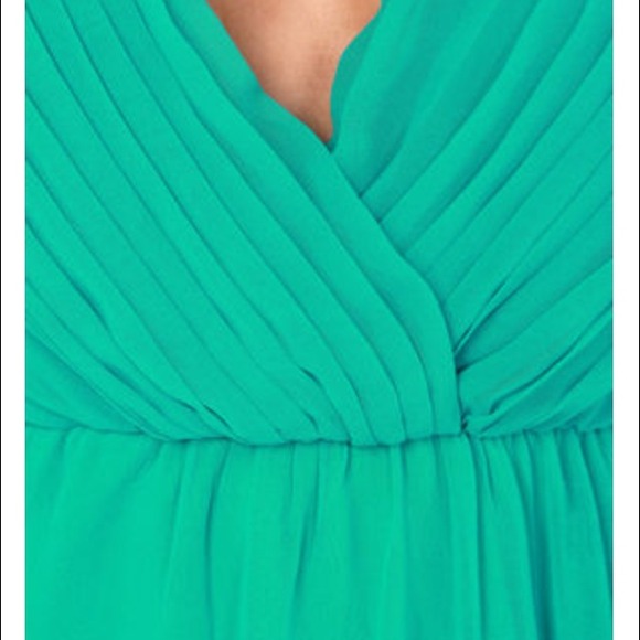 ❌❌❌LuLu's || Teal Cross-Back Maxi Dress - Picture 2 of 3