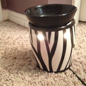Zebra Scentsy pot