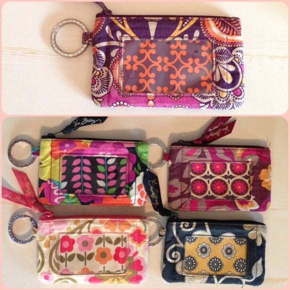 🚫SOLD🚫 Vera Bradley Keychain ID Case