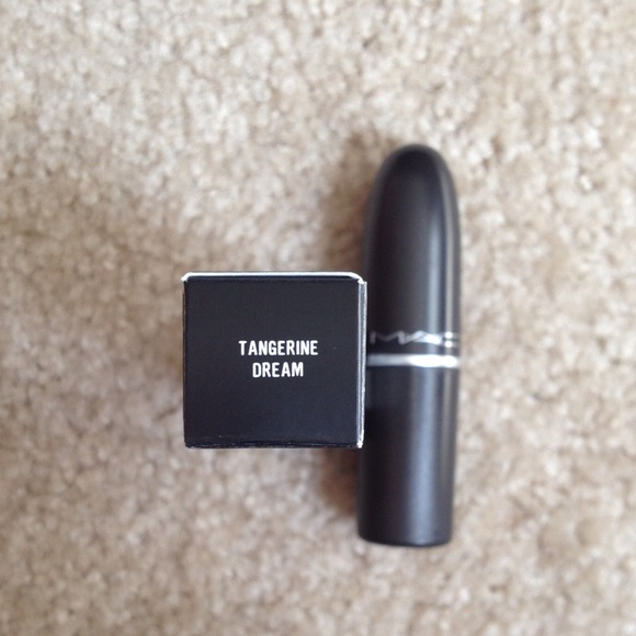 Mac The orange collection lipstick "Tangerine"💄✨ - Picture 2 of 4