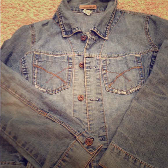 Cute Refuge brand denim jacket! Size: XL