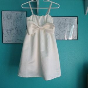 Big white bow dress