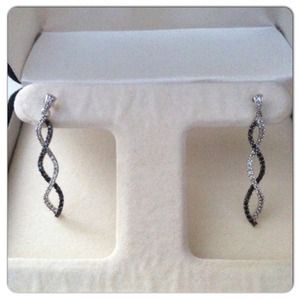 Sold in bundle! Earrings & lace cover up