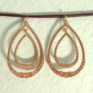 Gorgeous light pink stone on gold earrings!