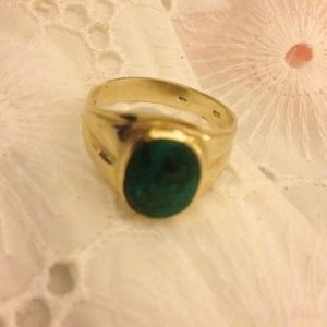 Man's gold ring