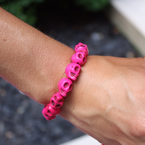 Pink skulls bracelet. BRAND NEW