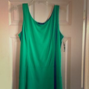 Green Alfani dress.