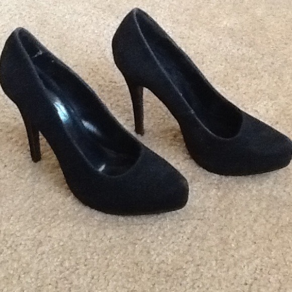 Black high heels⚡️reserved ⚡️