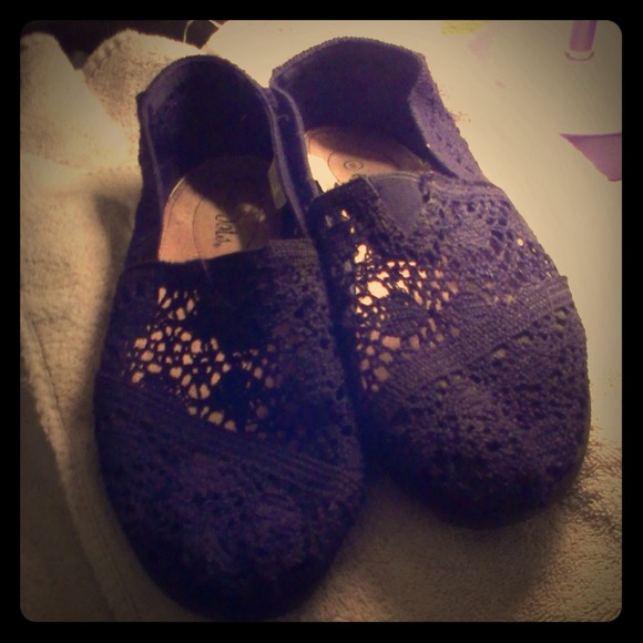 Black crochet flats SOLD