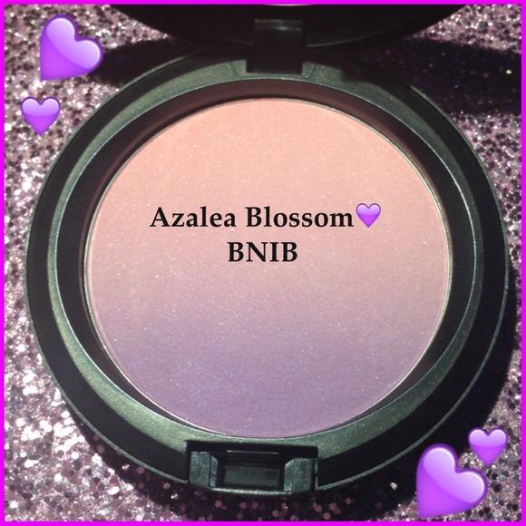 SOLD💜💜💜BEAUTY POWDER Azalea Blossom💜💜