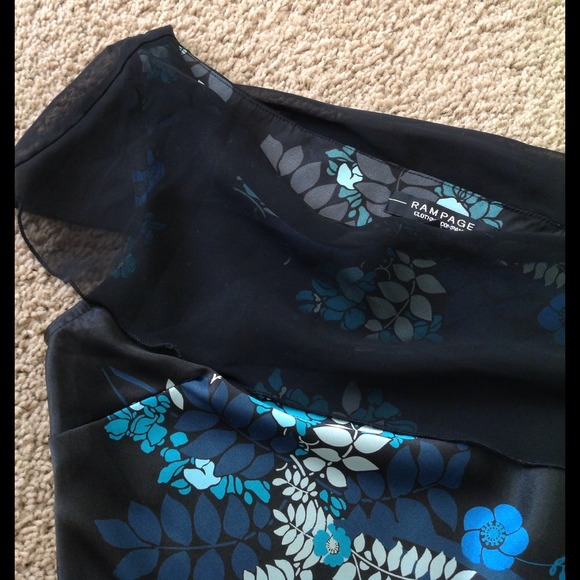 One shoulder top - Picture 3 of 4