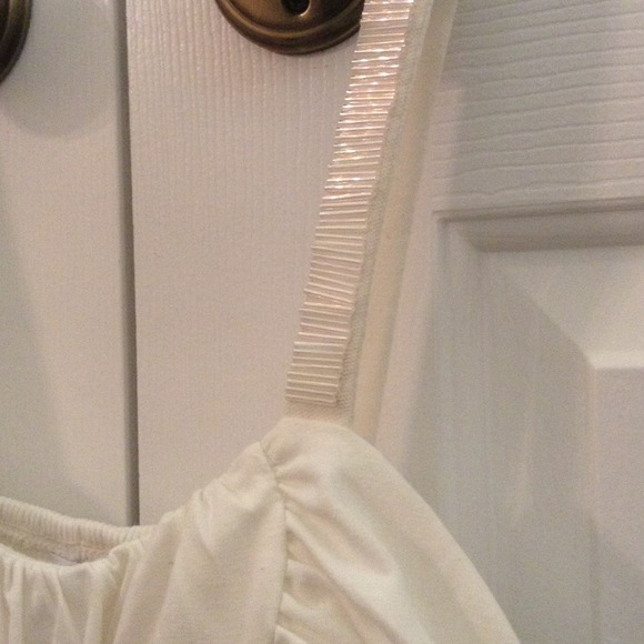 Gorgeous dress - Picture 2 of 4