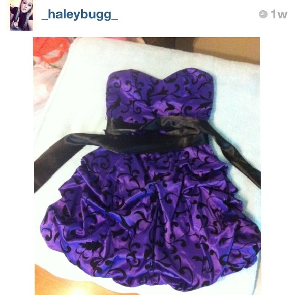 Homecoming dress - Picture 1 of 1