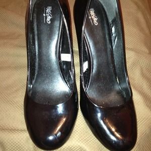 once worn heels they R nice still clean and nice.