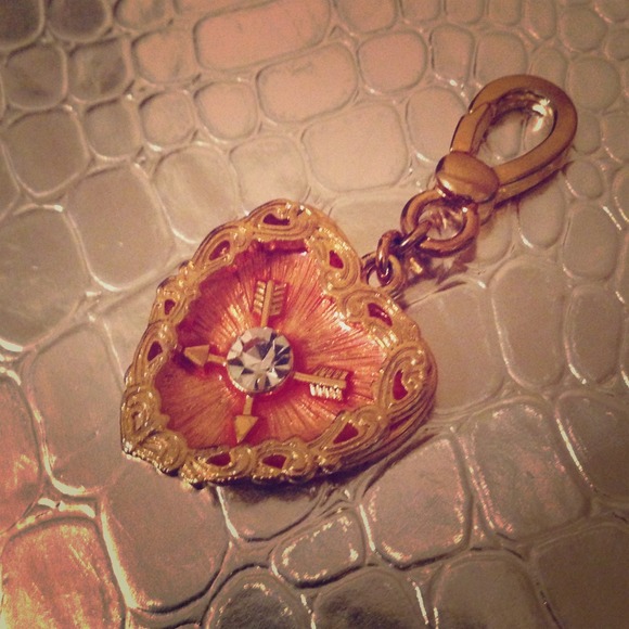 JUICY COUTURE HEART AND ARROWS CHARM