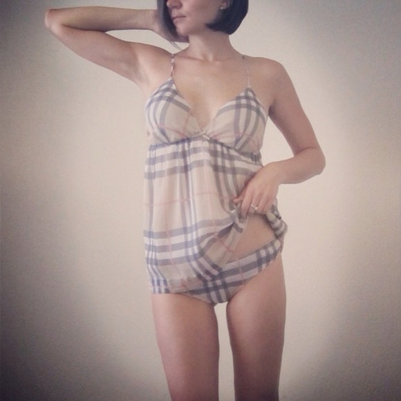 Burberry Intimates - Picture 3 of 3