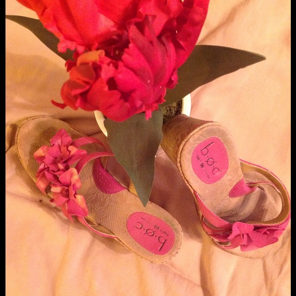 ♥BUNDLE Sold*♥***Born concepts pink flower sandals