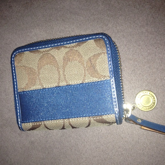 Blue Coach Wallet authentic