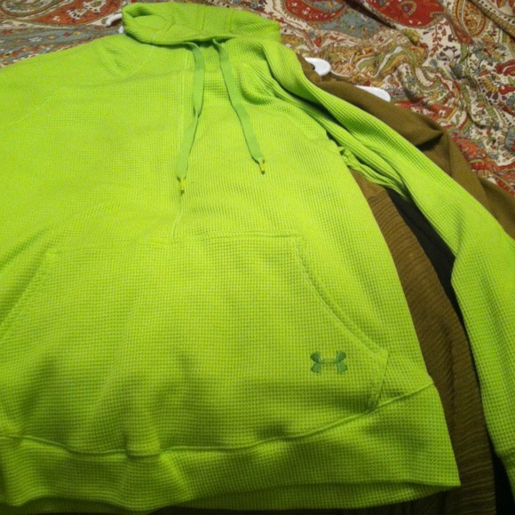 Under Armour semi-fitted, collared sweater.