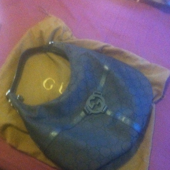 Gucci shoulder bag