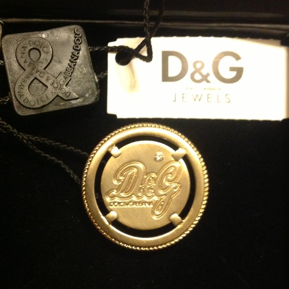 💯 Authentic D&G coin ring with tags✨✨✨
