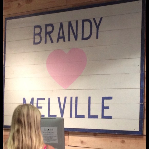 BRANDY MELVILLE
