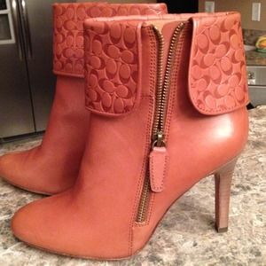 Coach boots 🎊just reduced🎊🎉🎉