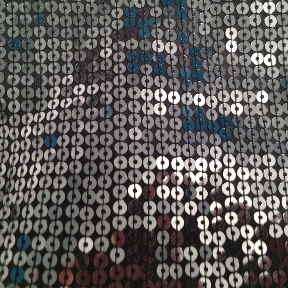 Grey sequin skirt! *sold* - Picture 2 of 3