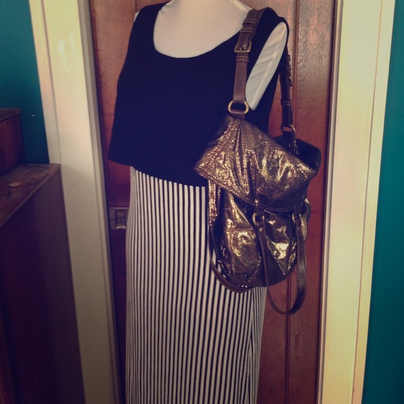 BLACK AND WHITE MAXI DRESS