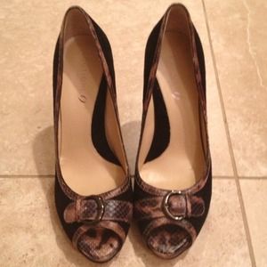 Fab Boutique 9 heels excellent condition worn once