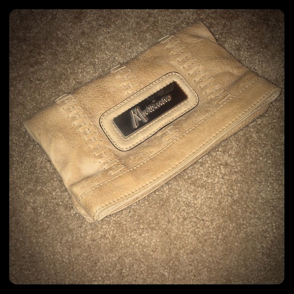 💢reduced💢Marciano clutch.