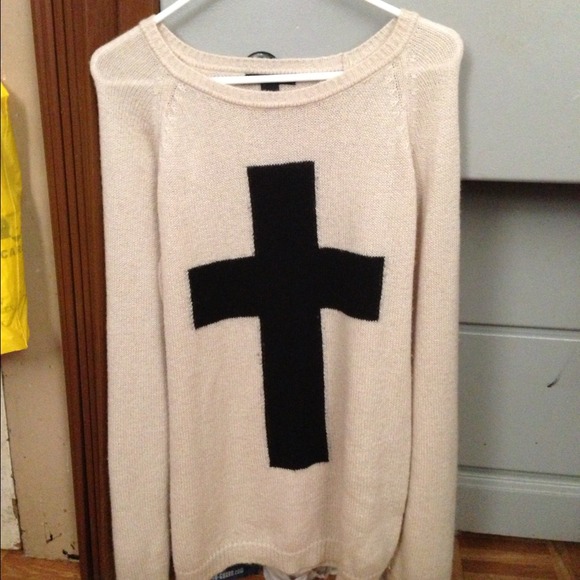 LOWERED! Oversized beige cross sweater SZ L - Picture 2 of 2