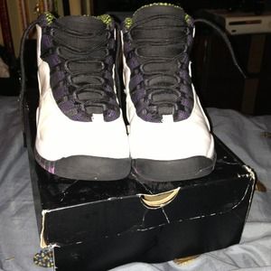 Jordans 10s