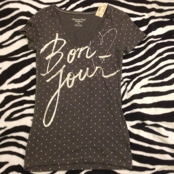 American Eagle T-shirt