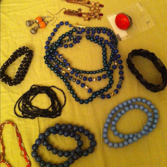 💋SOLD💋 Bundle of Costume Jewelry
