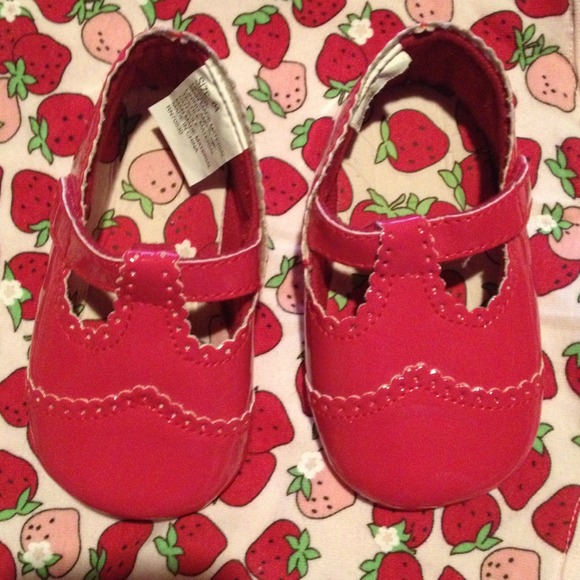 -SOLD- Gymboree Red Strawberry Baby Girl Shoes