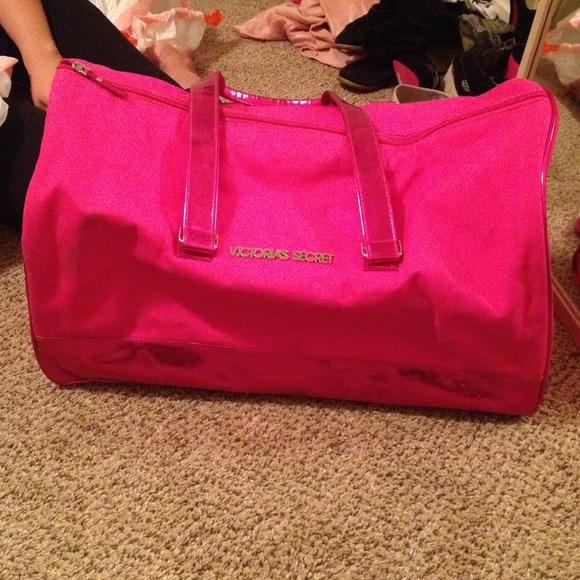🎀VS Getaway Duffle Bag🎀