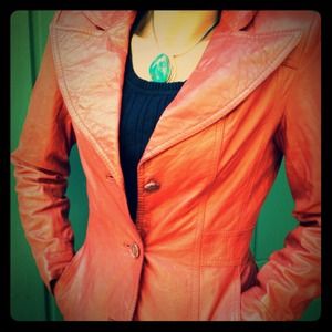 ✳️PRICE REDUCED✳️ 🍂🍁Vintage leather jacket