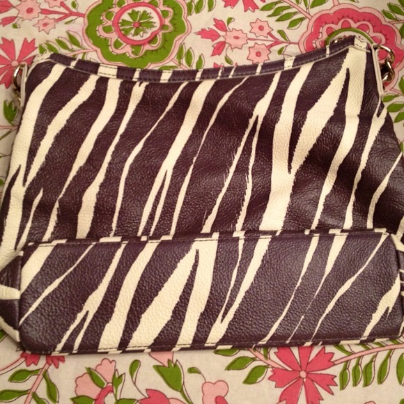 SOLD HOST PICK Kate Spade zebra bag - Picture 2 of 4