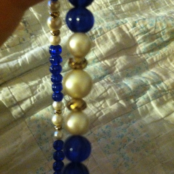 White blue gold necklace - Picture 2 of 2