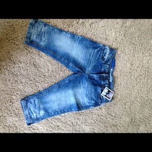 ‼️SOLD in a bundle‼️Cute Capri