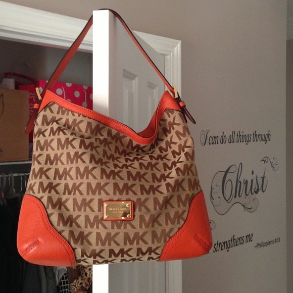 MKSatchel DONATED - Picture 2 of 4