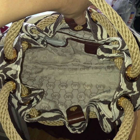 Michael Kors 🌴 authentic🌴 - Picture 2 of 3
