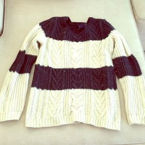 🚫SOLD🚫Chunky black and cream sweater