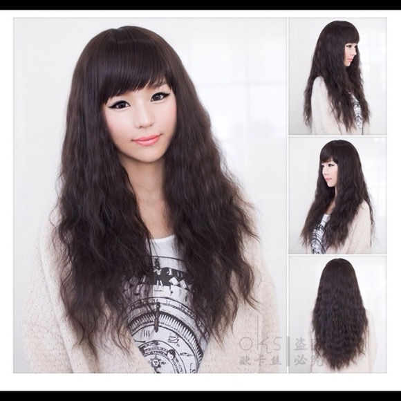 NWT Fab wavy high heat resistant wig!