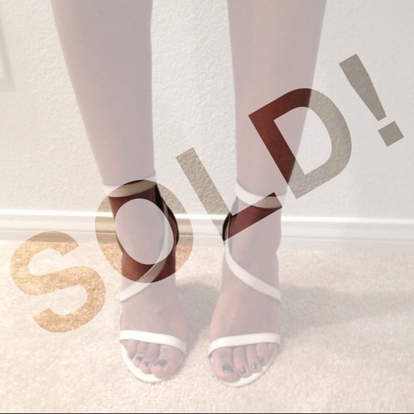 🚫SOLD!🚫 NEW White Ida Asymmetrical Sandals - Picture 1 of 4