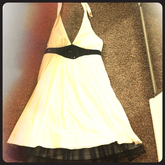Beautiful black and white dress for any occasion