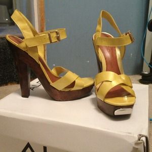 Aldo mustard shoes