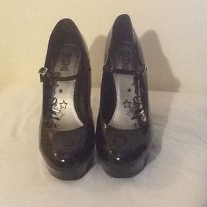 Platform Size 12 4inch heeled MaryJane Pump
