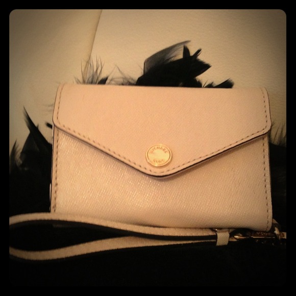 Michael Kors Clutches & Wallets - REDUCED Michael Kors iPhone 4 and 4s wristlet